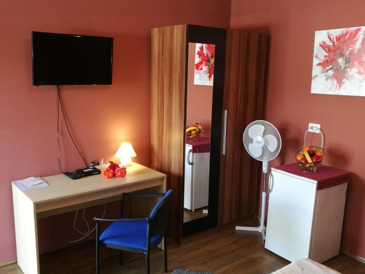 City Break Rooms ซาเกร็บ ภายนอก รูปภาพ